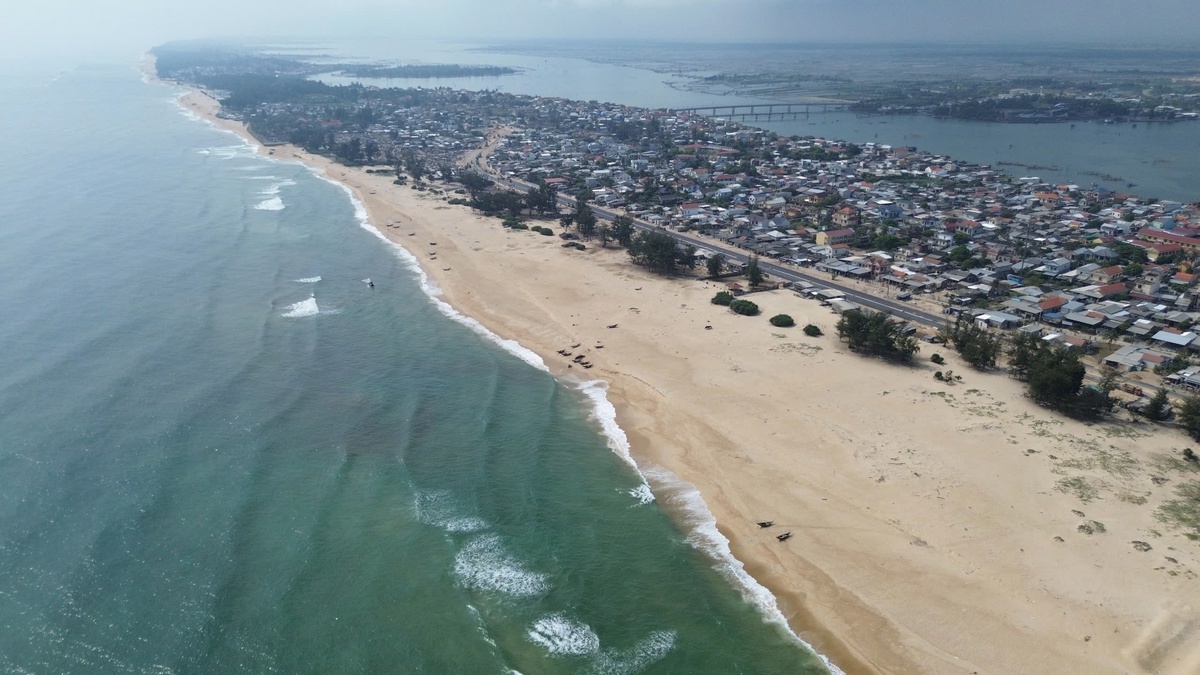 Bãi biển đẹp hoang sơ được Huế chi gần 120 tỷ làm công viên đa năng