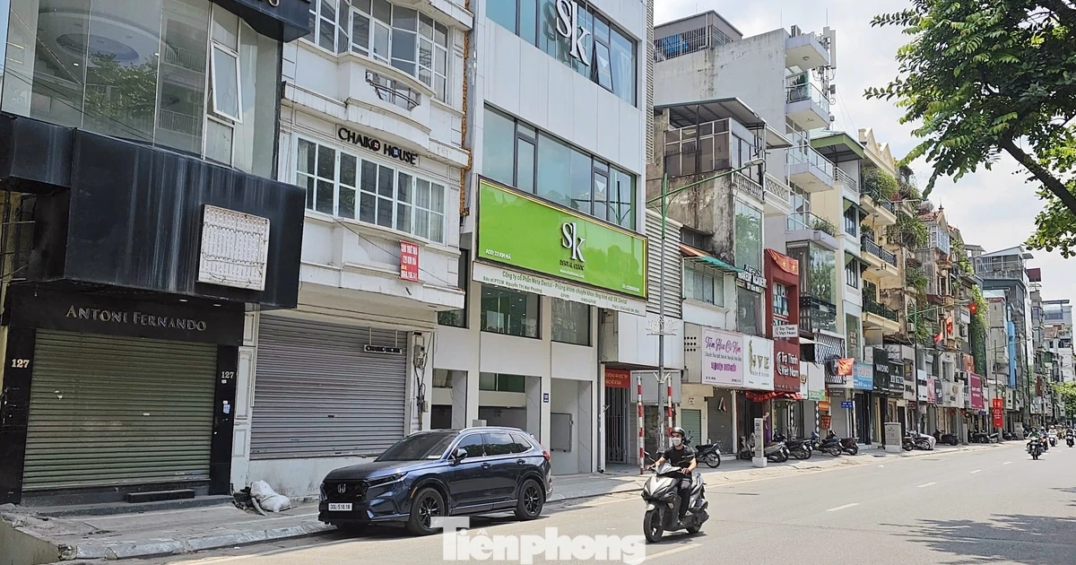 Lý do nhiều tuyến phố 'hái ra tiền' ở Hà Nội đồng loạt đóng cửa