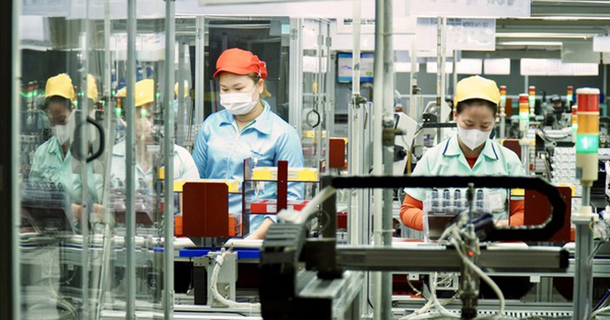 Làm việc xuyên lễ 30-4 và 1-5, người lao động được trả lương thế nào?