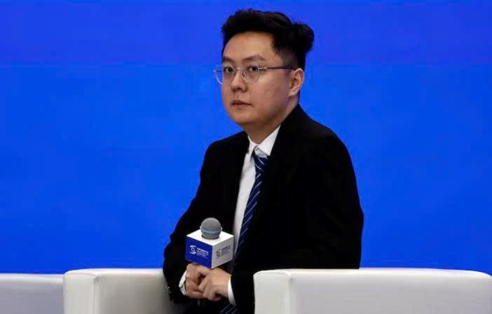 Bí ẩn DeepSeek: Gương mặt thay thế CEO bất ngờ lộ diện sau bản V4 - Ảnh 1