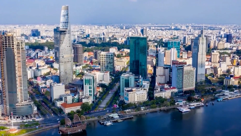 Giám đốc quốc gia ADB: Tăng trưởng tích cực, vị thế Việt Nam vững chắc trong khu vực - Ảnh 3