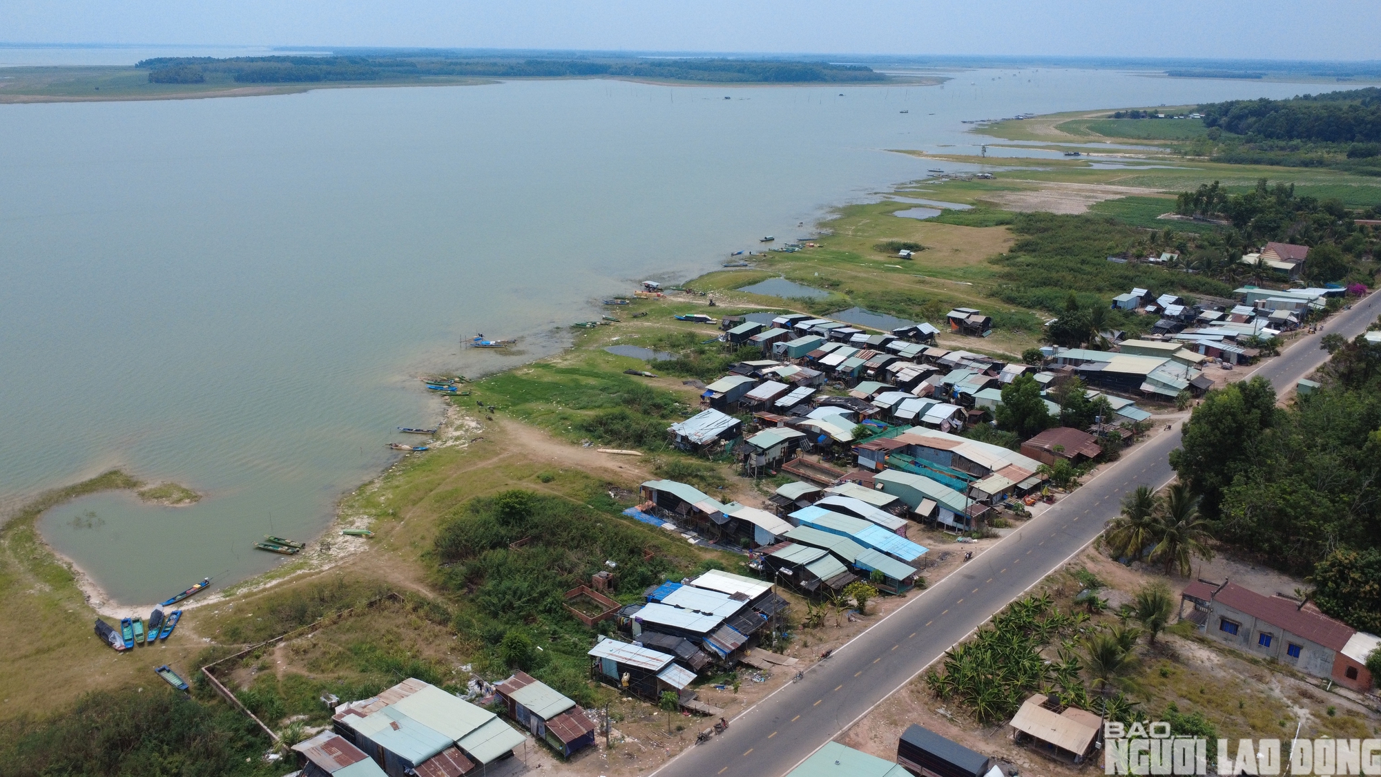 Hình ảnh một ngày ở "khu dân cư đặc biệt" tại Tây Ninh - Ảnh 1