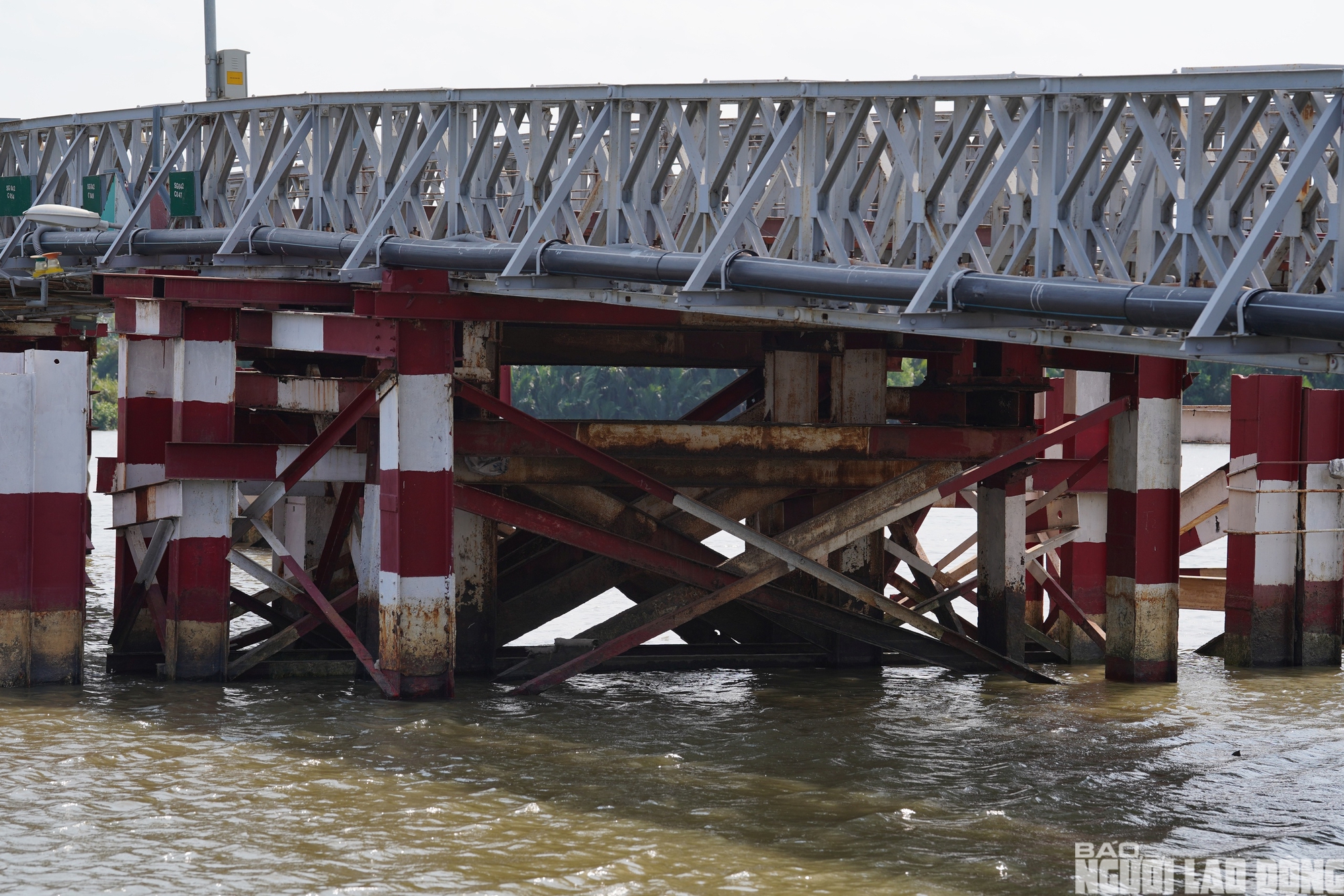 Cầu sắt cũ kết nối TPHCM - Tây Ninh rung lắc sau hơn nửa thế kỷ sử dụng - Ảnh 5