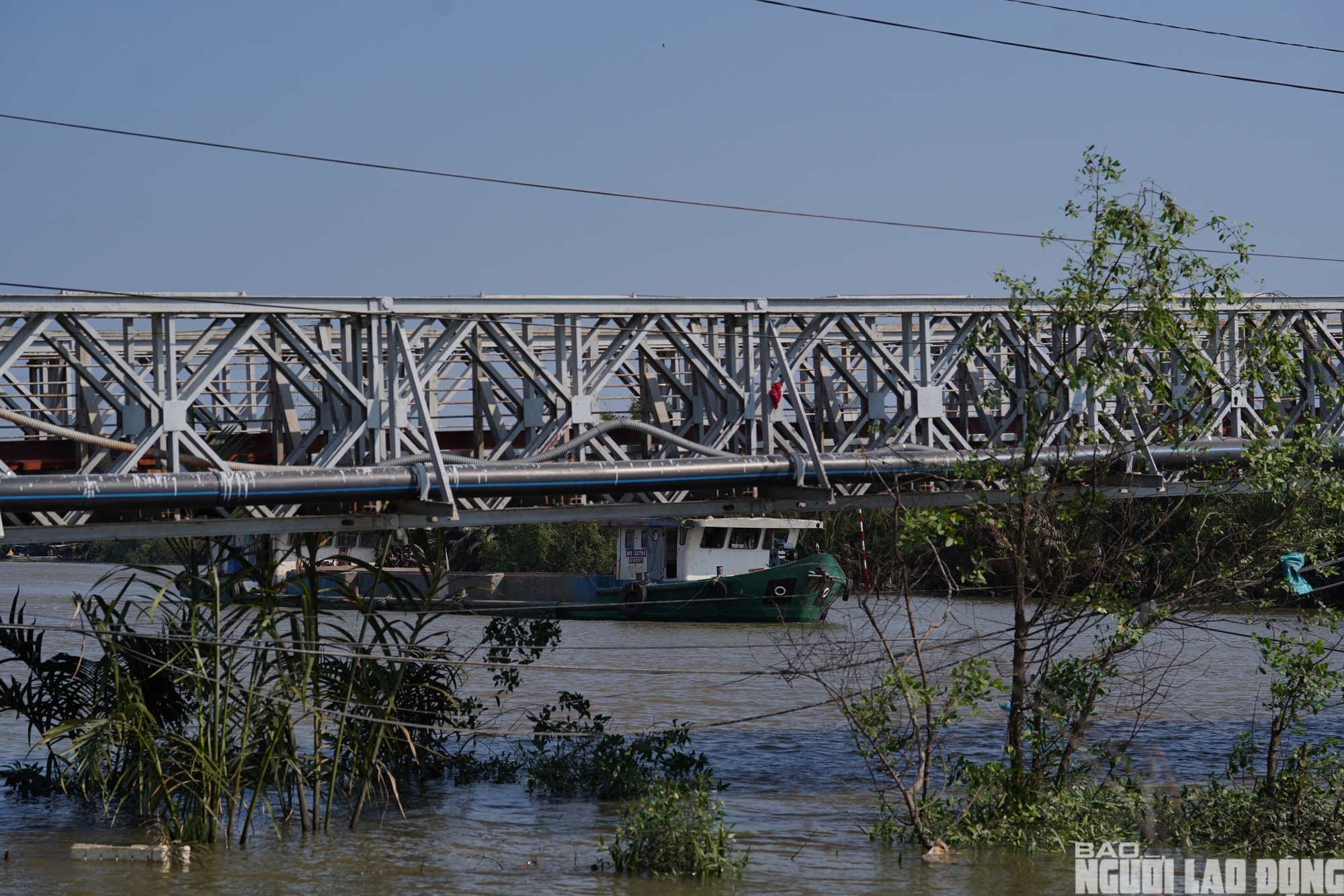 Cầu sắt cũ kết nối TPHCM - Tây Ninh rung lắc sau hơn nửa thế kỷ sử dụng - Ảnh 8