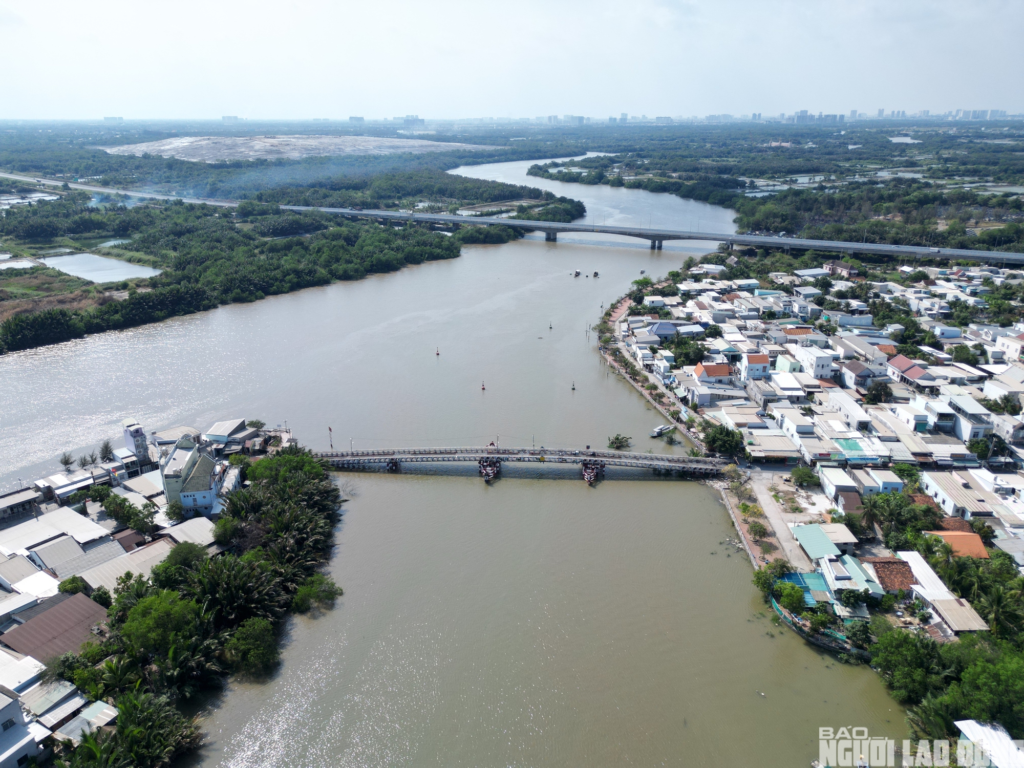 Cầu sắt cũ kết nối TPHCM - Tây Ninh rung lắc sau hơn nửa thế kỷ sử dụng - Ảnh 16
