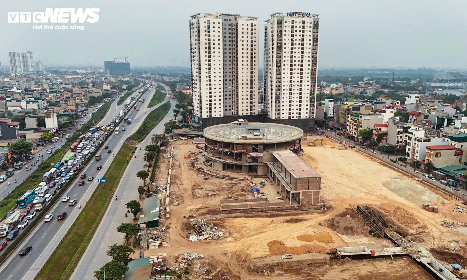 Mục sở thị bến xe có thiết kế độc đáo ở cửa ngõ Hà Nội - Ảnh 2