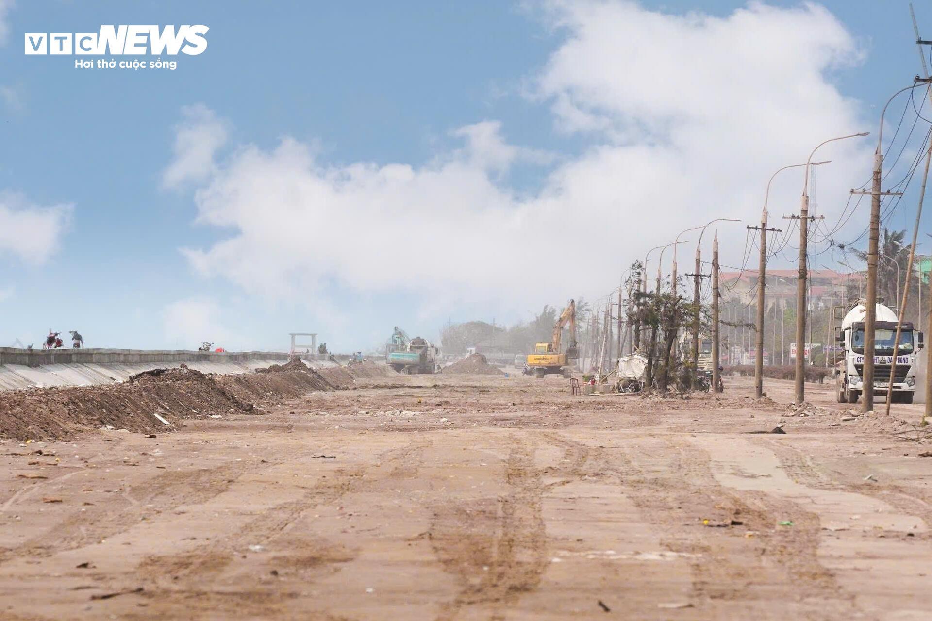 Bãi biển Ninh Bình 'hồi sinh' sau dự án 500 tỷ, đón những du khách đầu tiên - Ảnh 6