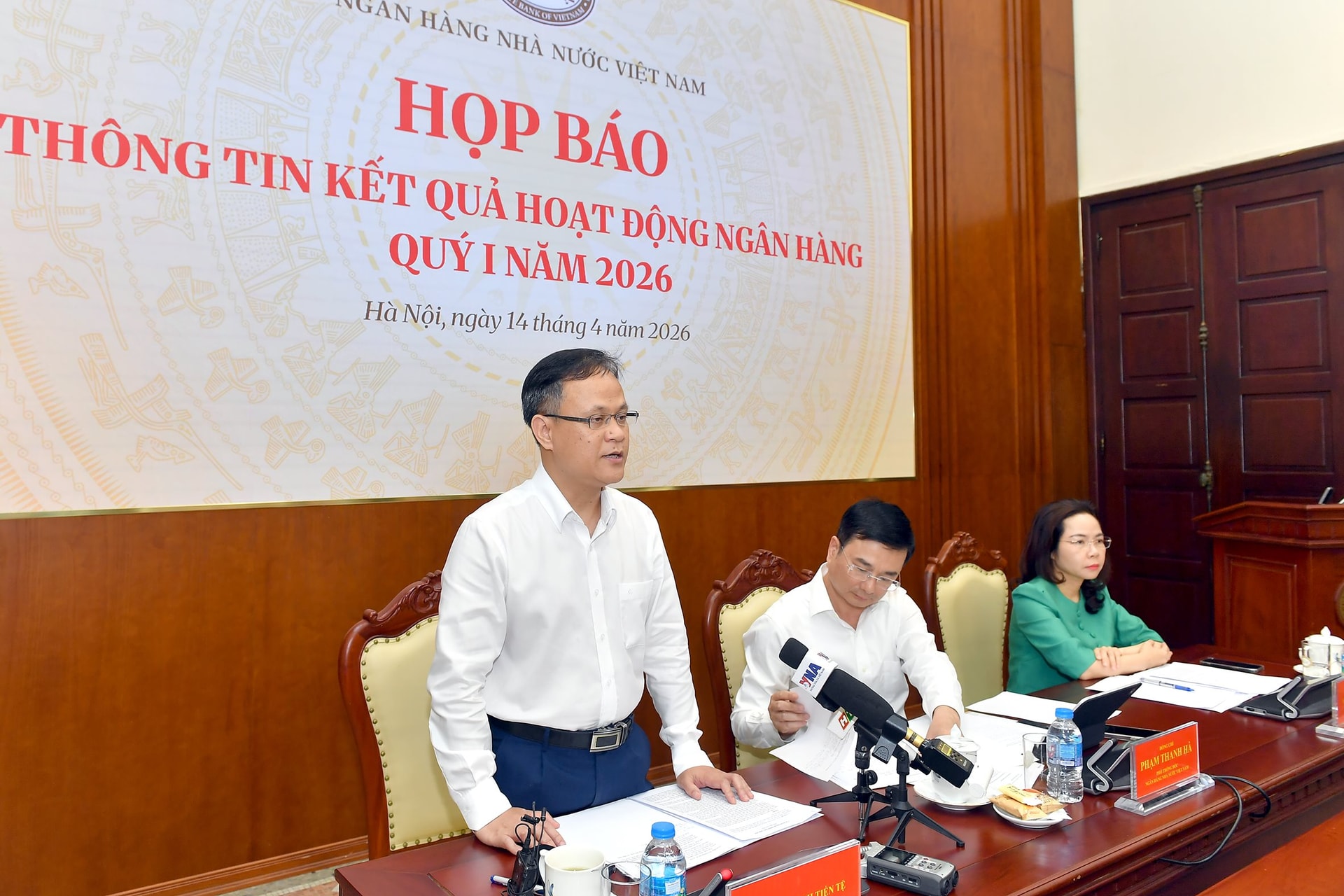 Lãnh đạo Ngân hàng Nhà nước: Chỉ tiêu tăng trưởng tín dụng có thể tăng hoặc giảm tùy vào tình hình thực tế, tuyệt đối đảm bảo thanh khoản cho hệ thống ngân hàng - Ảnh 1