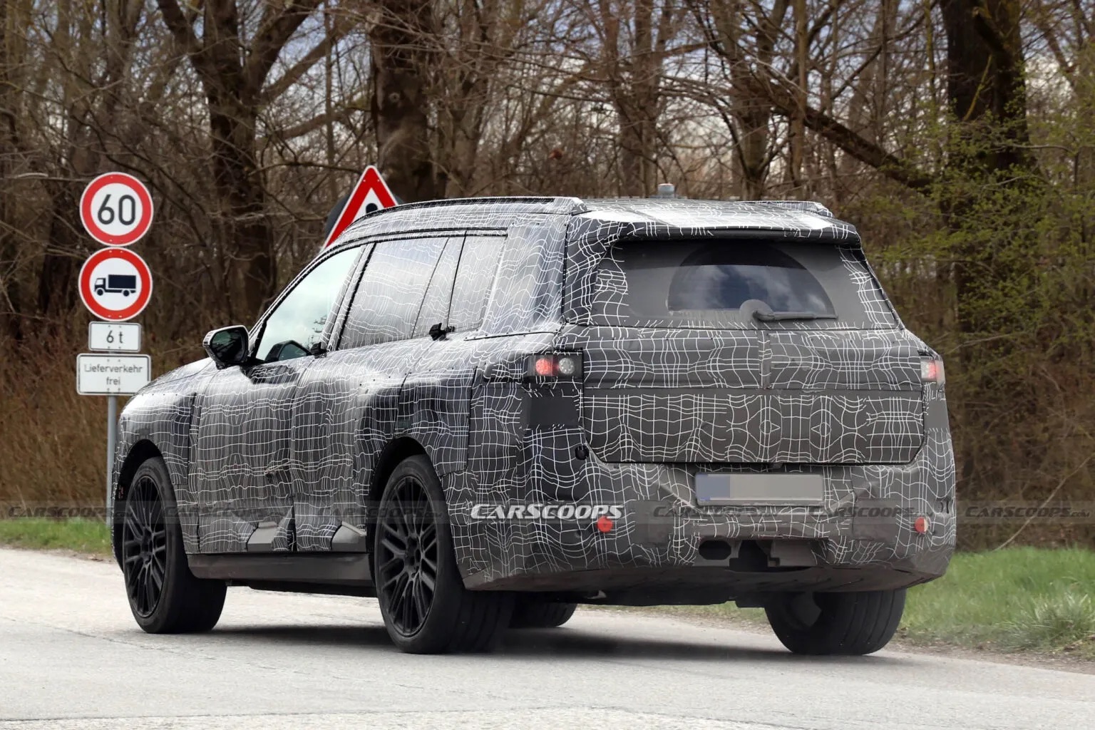 BMW X7 bản điện lộ diện: Thiết kế không quá dị như đàn em, có thể chạy tới 800km/sạc, mạnh hơn nhiều siêu xe - Ảnh 3