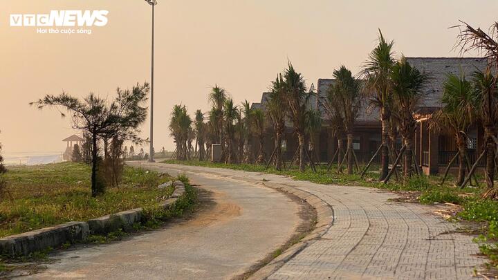 Dân ven biển Quảng Trị tiếc nuối nhìn dự án bãi tắm gần 260 tỷ 'đắp chiếu' - Ảnh 11