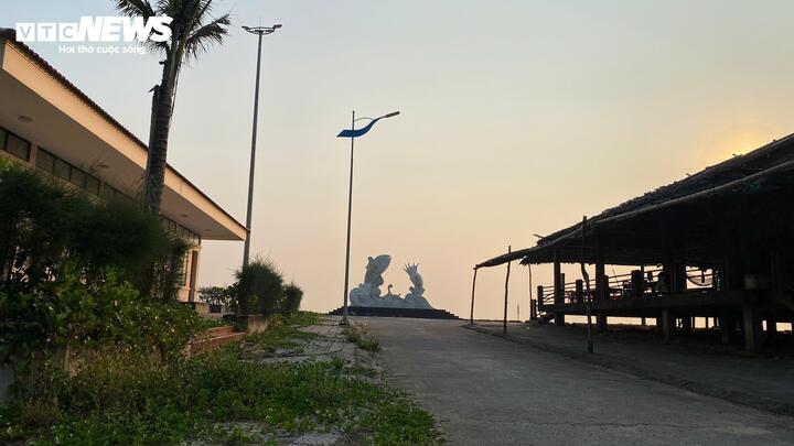 Dân ven biển Quảng Trị tiếc nuối nhìn dự án bãi tắm gần 260 tỷ 'đắp chiếu' - Ảnh 2