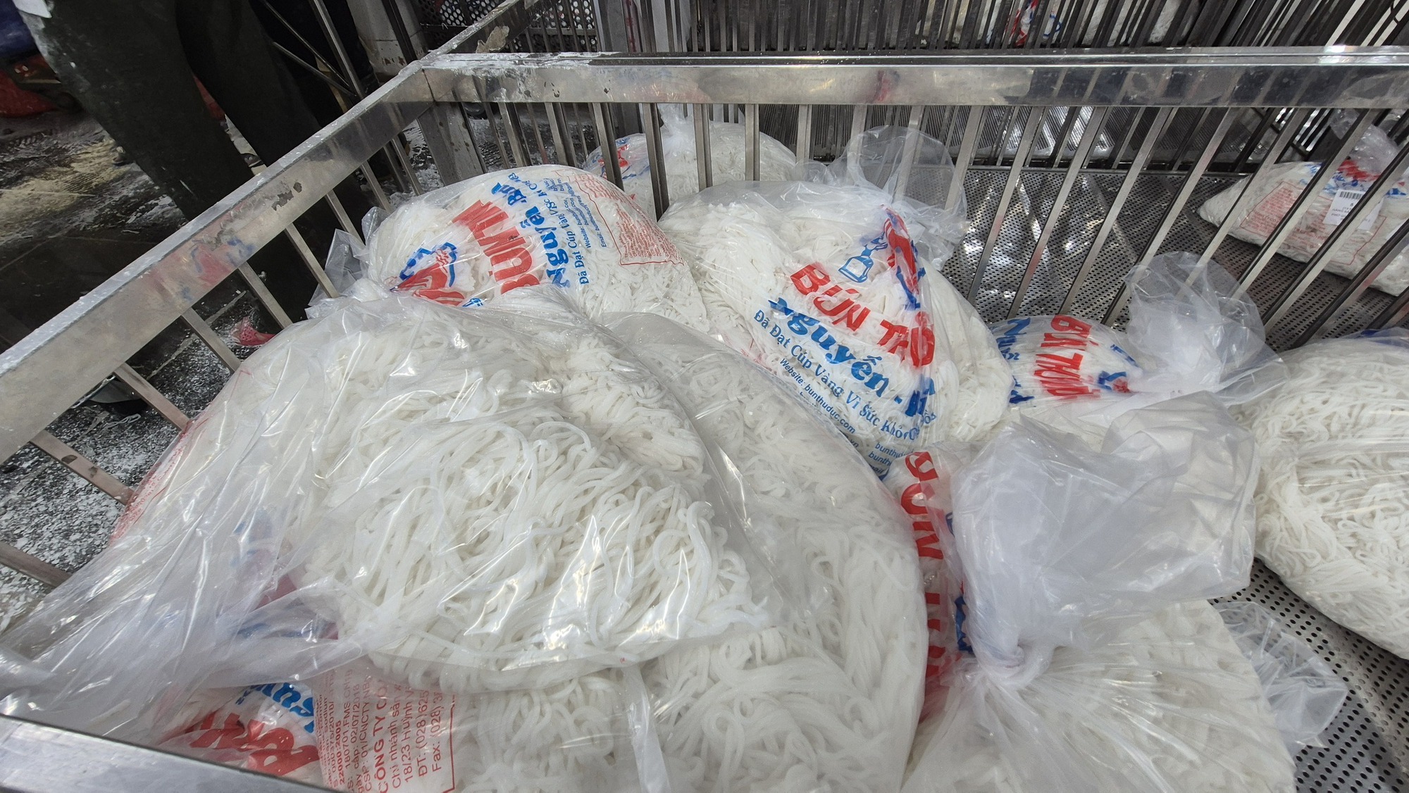 Cơ sở bún Nguyễn Bính nhận được phản hồi của Ban Nội chính Thành ủy TPHCM sau đơn "kêu cứu" - Ảnh 1