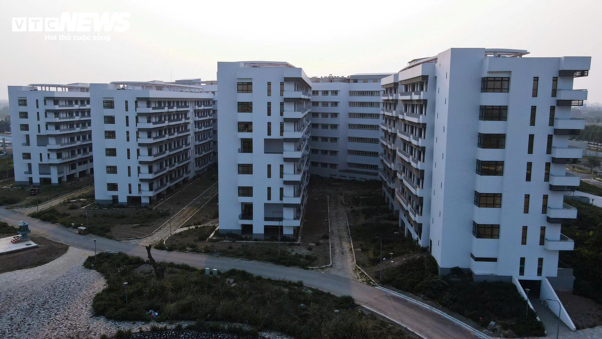 'Cửa đóng then cài' tại BV Bạch Mai và Việt Đức cơ sở 2 sau 4 tháng khánh thành - Ảnh 2