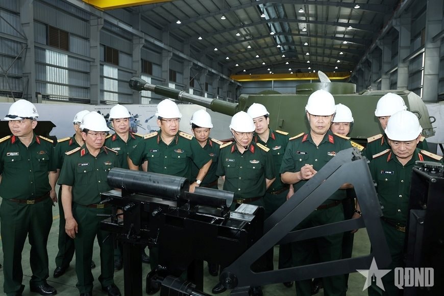 Ngay tháng 5, Việt Nam thử nghiệm xe tăng hạng nhẹ tự chế tạo, ra mắt vào tháng 12: Ai đứng sau? - Ảnh 1