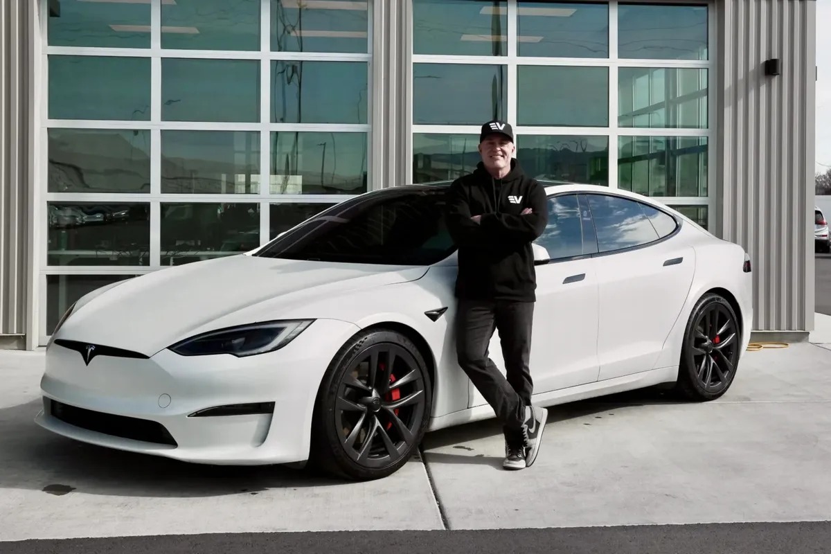 Nghịch lý tại thị trường ô tô lớn thứ 2 thế giới: Xe điện xịn xò 'ế khách' - xe cũ, xe 'cỏ' bất ngờ lên ngôi - Ảnh 2