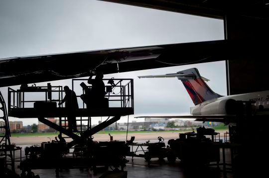 Nghề “miễn nhiễm” với AI, không cần bằng đại học, thu nhập hơn 3,5 tỷ đồng/năm đang thiếu người làm - Ảnh 3