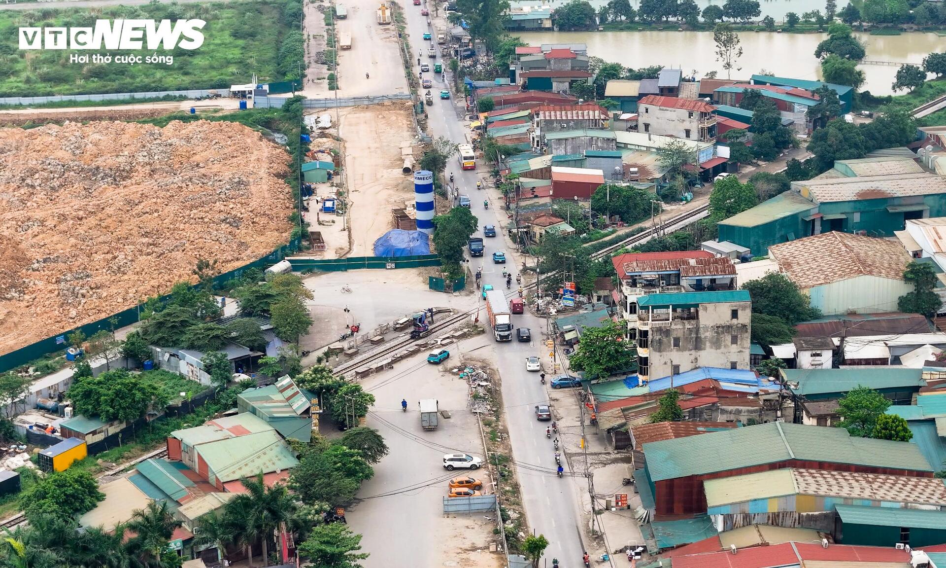 Cận cảnh tuyến đường 70 dài 5km ở Hà Nội được yêu cầu hoàn thành năm 2026 - Ảnh 7