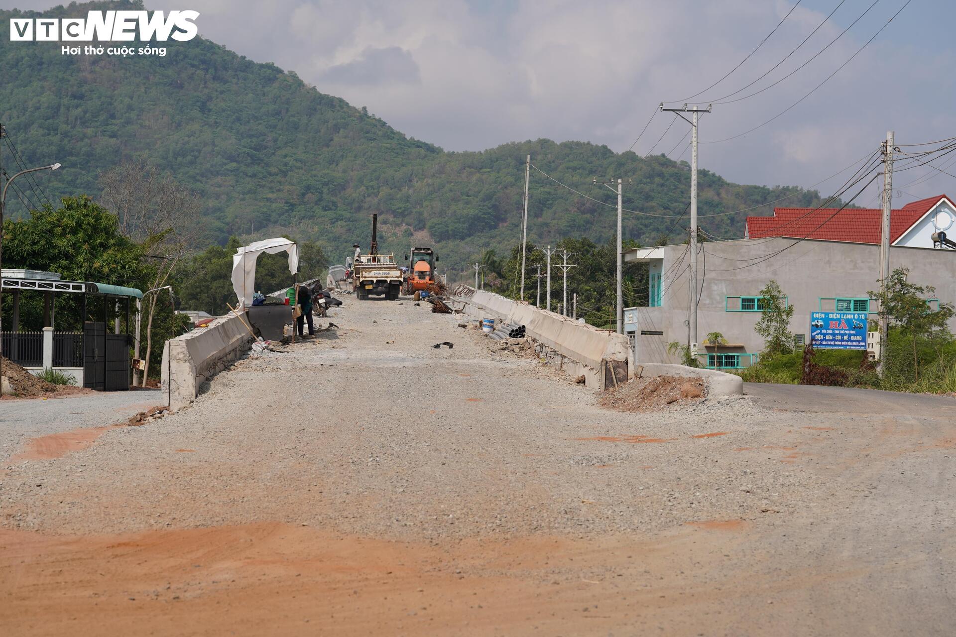 'Nút thắt' khiến cao tốc Biên Hòa - Vũng Tàu lùi thời điểm thông xe - Ảnh 6