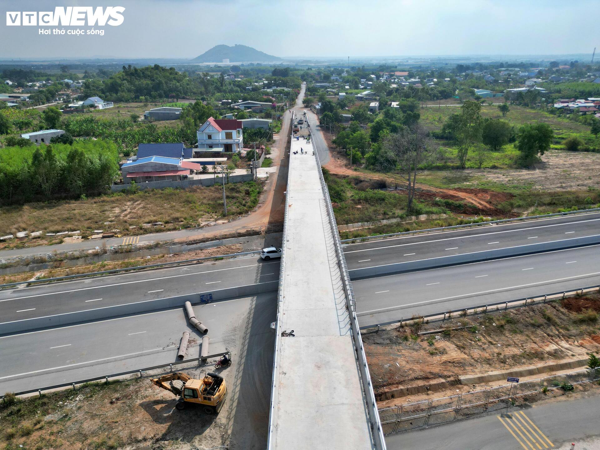 'Nút thắt' khiến cao tốc Biên Hòa - Vũng Tàu lùi thời điểm thông xe - Ảnh 13