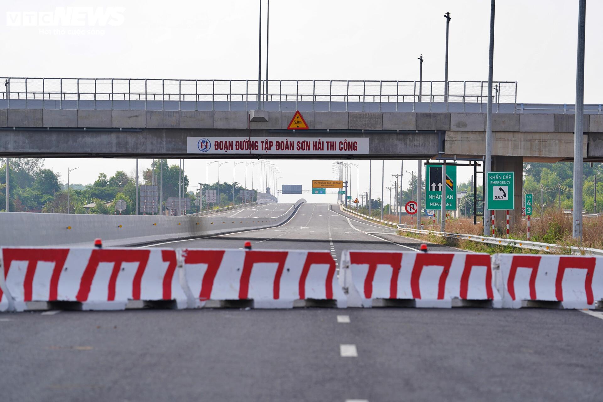 'Nút thắt' khiến cao tốc Biên Hòa - Vũng Tàu lùi thời điểm thông xe - Ảnh 10