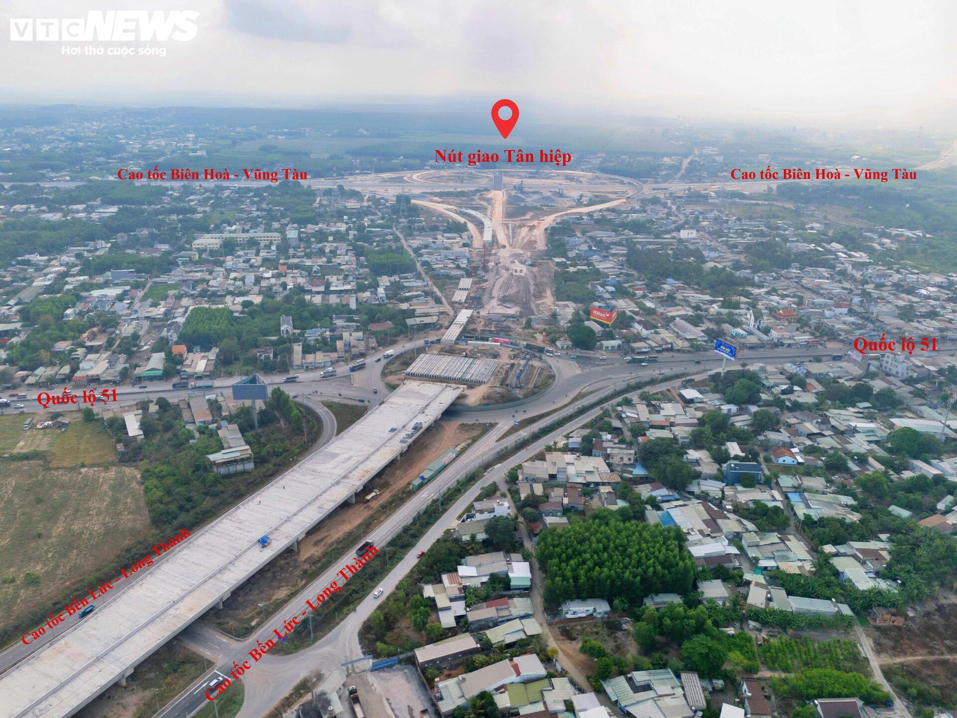 5 hộ dân chưa di dời, nút giao cao tốc Bến Lức-Long Thành nguy cơ chậm tiến độ - Ảnh 11