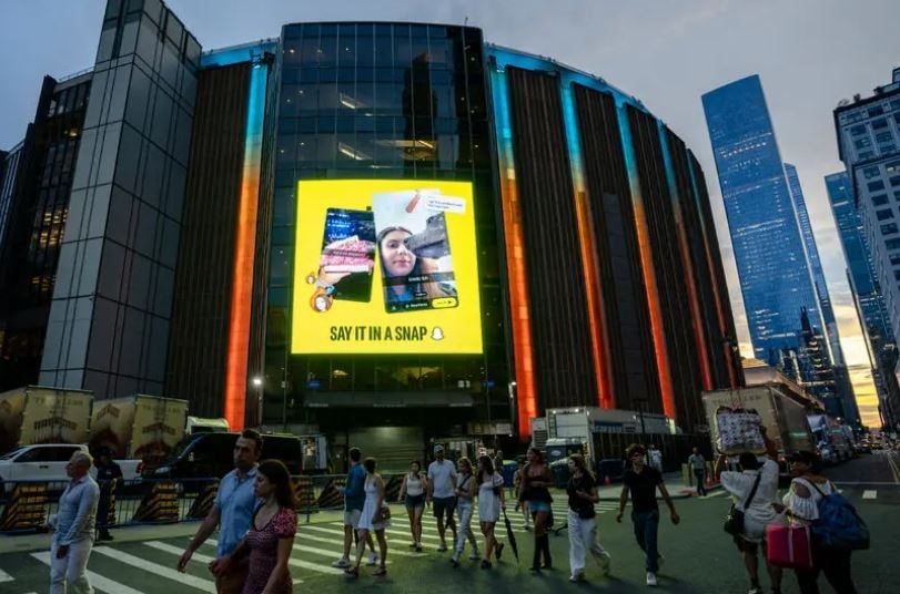 Sa thải 1.000 nhân sự toàn thời gian, đóng băng hoàn toàn kế hoạch tuyển dụng: Biến động lớn tại công ty mẹ 1 mạng xã hội nổi tiếng - Ảnh 1