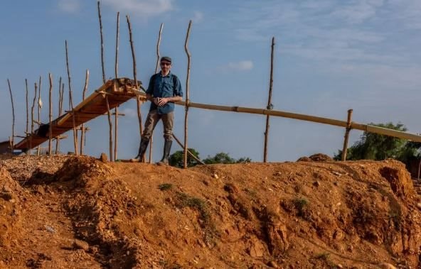 Bê bối chấn động ngành vàng tại Mỹ: 'Phù phép' vàng ngoại bất hợp pháp thành vàng nội, góc khuất ít ai biết tại các xưởng đúc được vén màn - Ảnh 3
