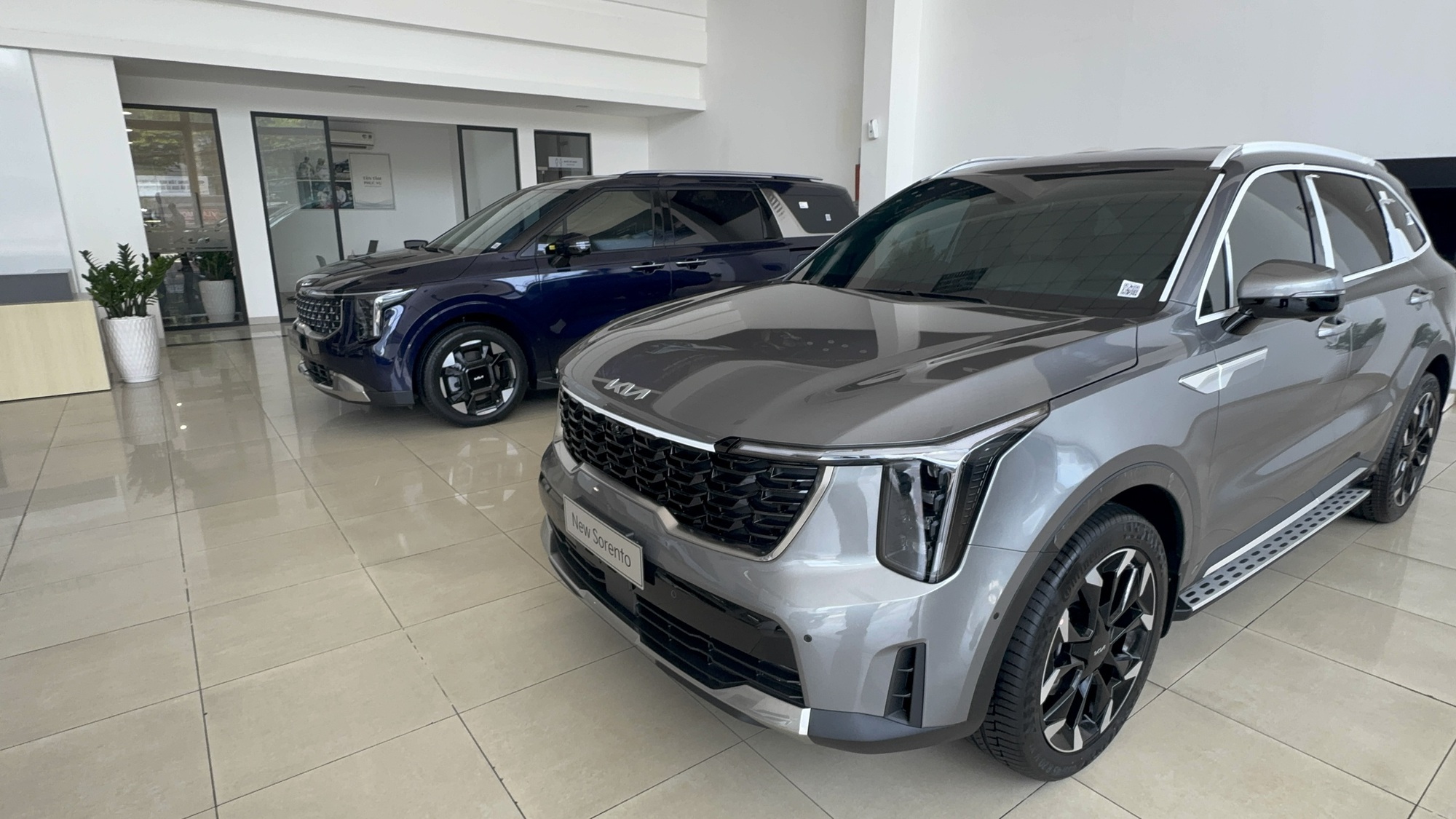 Doanh số xe chạy dầu diesel giảm một nửa, đại lý tồn kho lớn - Ảnh 2