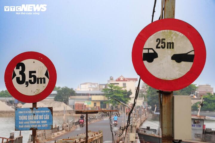 Cầu phao 30 năm tuổi ở Ninh Bình 'oằn mình' gánh tải chờ ngày được thay thế - Ảnh 7