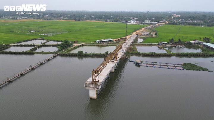 'Năm lần bảy lượt' được gia hạn, cầu 220 tỷ ở Đà Nẵng vẫn dang dở - Ảnh 4