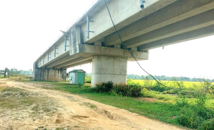 'Năm lần bảy lượt' được gia hạn, cầu 220 tỷ ở Đà Nẵng vẫn dang dở - Ảnh 3