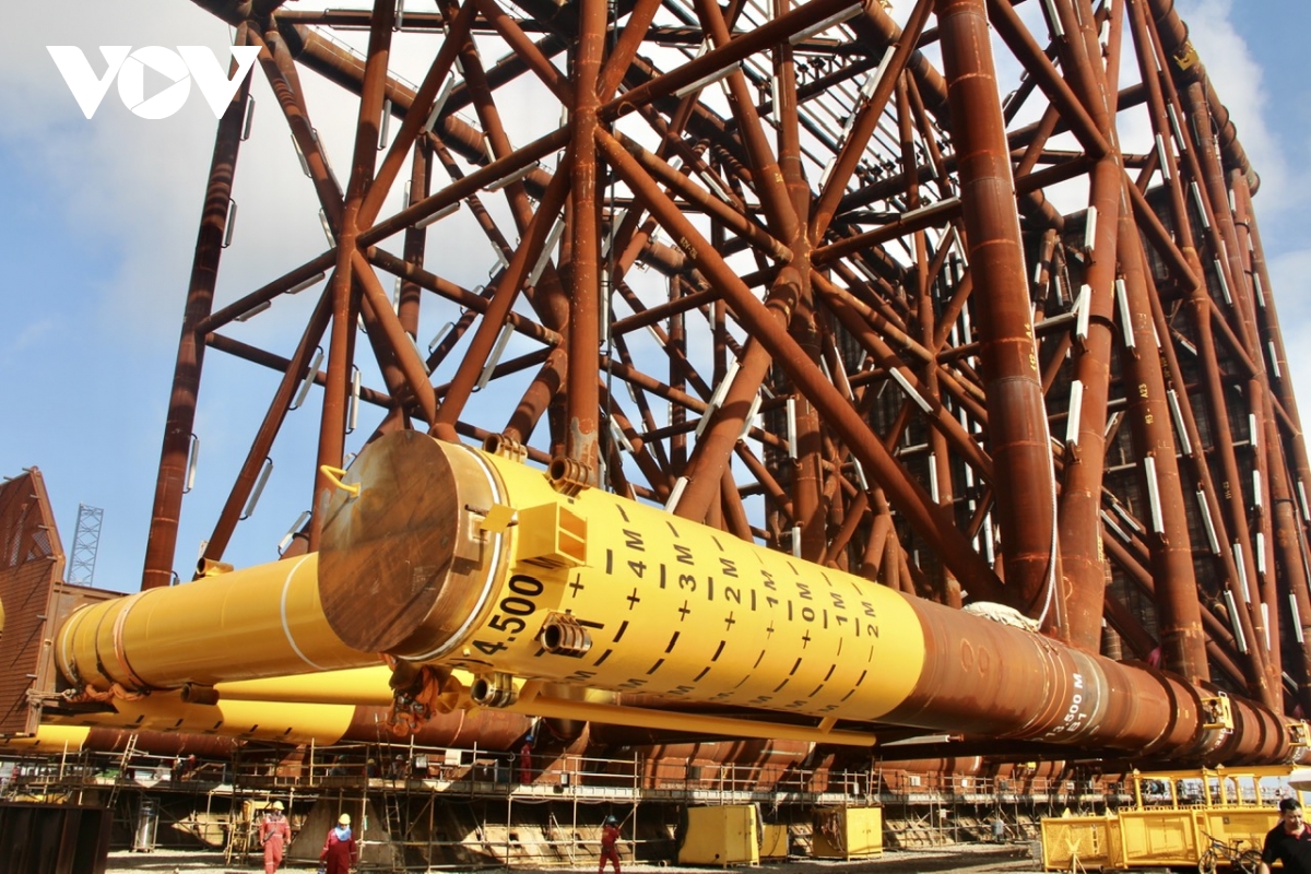 Khối thép siêu trường siêu trọng 3.300 tỷ của Việt Nam: "Trái tim" dự án 12 tỷ USD lớn nhất ngành dầu khí - Ảnh 1