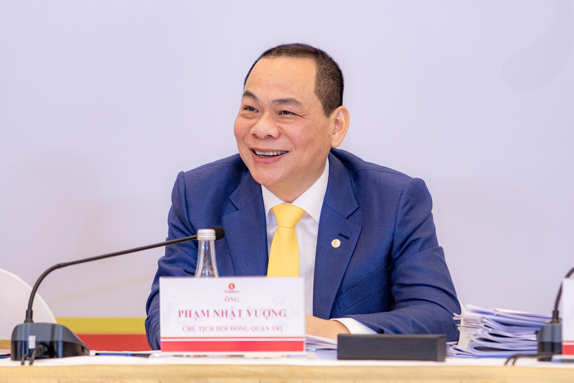 Nhận câu hỏi khó về "tầm nhìn 1.000 năm", tỷ phú Phạm Nhật Vượng dẫn “Bình Ngô Đại Cáo” - Ảnh 1