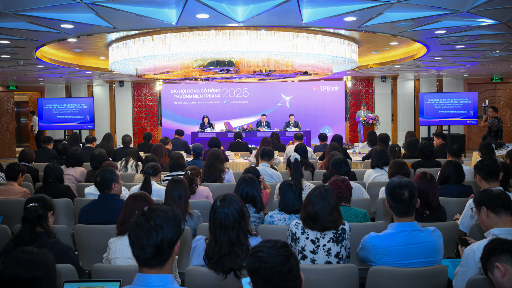 “Niềm tin khách hàng là thứ không thể mua được” và loạt câu nói ấn tượng về AI của lãnh đạo TPBank - Ảnh 11