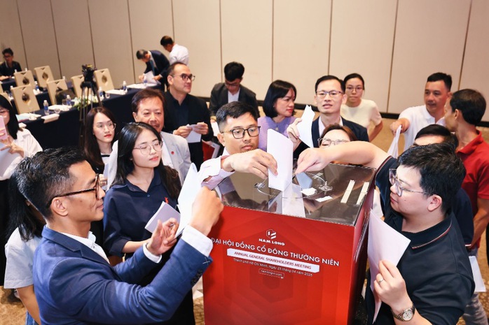 Lãnh đạo Hòa Phát, FPT, Masan, HAGL... nói gì khi cổ đông chất vấn về giá cổ phiếu? - Ảnh 1