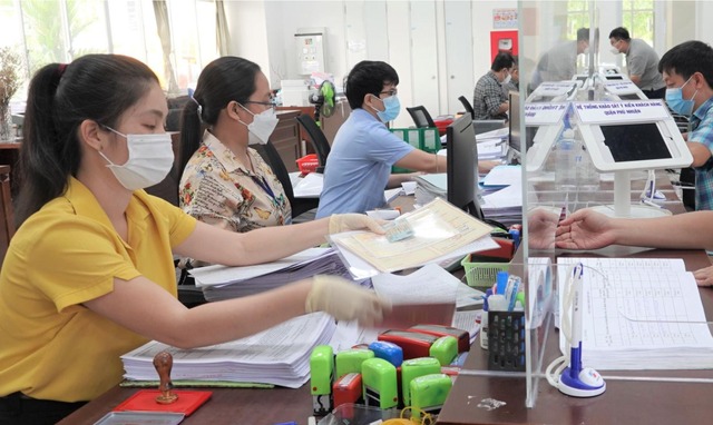 Dự kiến cách tính lương, phụ cấp theo lương cơ sở mới 2,53 triệu đồng/tháng - Ảnh 1