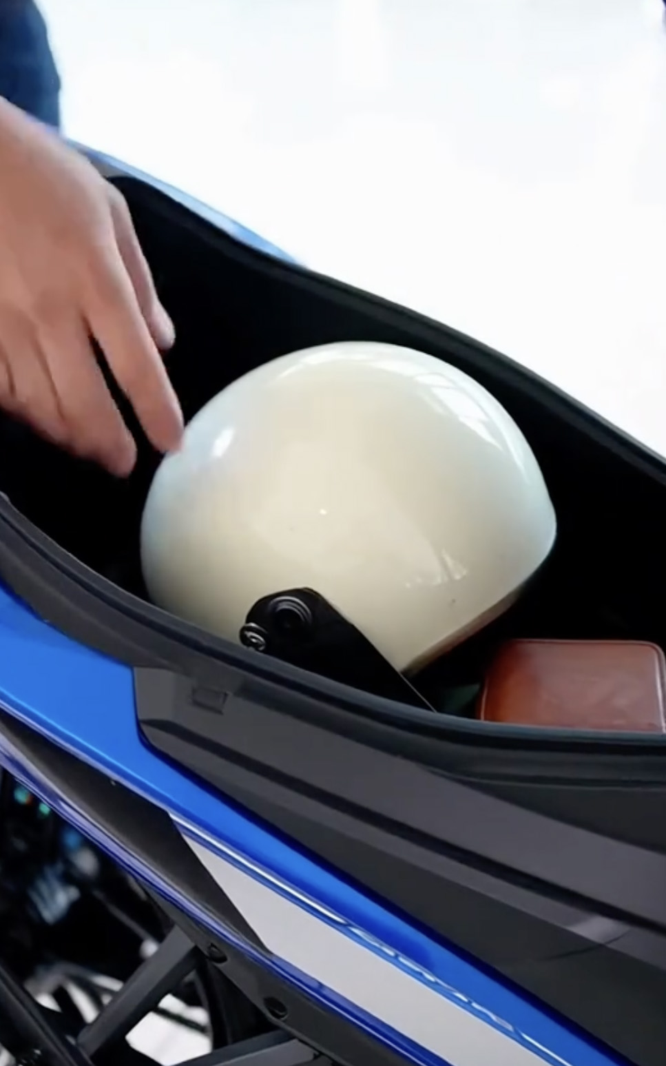 Thực hư clip Yamaha Exciter 2026 đang gây xôn xao MXH: Thiết kế hệt ảnh rò rỉ, cốp lớn và cục máy lạ tiết lộ sự thật - Ảnh 3