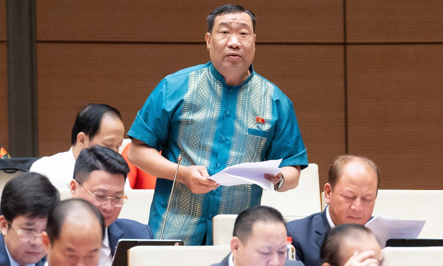 Bộ trưởng Bộ Tài chính: Ngưỡng chịu thuế 1 tỷ đồng với hộ kinh doanh là hài hòa - Ảnh 2