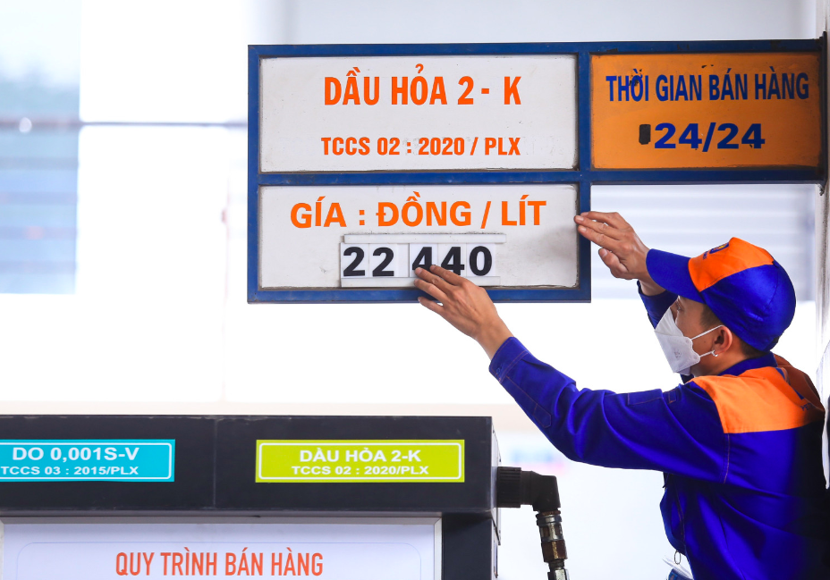 Chính thức bỏ dầu hỏa khỏi danh mục công bố giá cơ sở xăng dầu - Ảnh 1