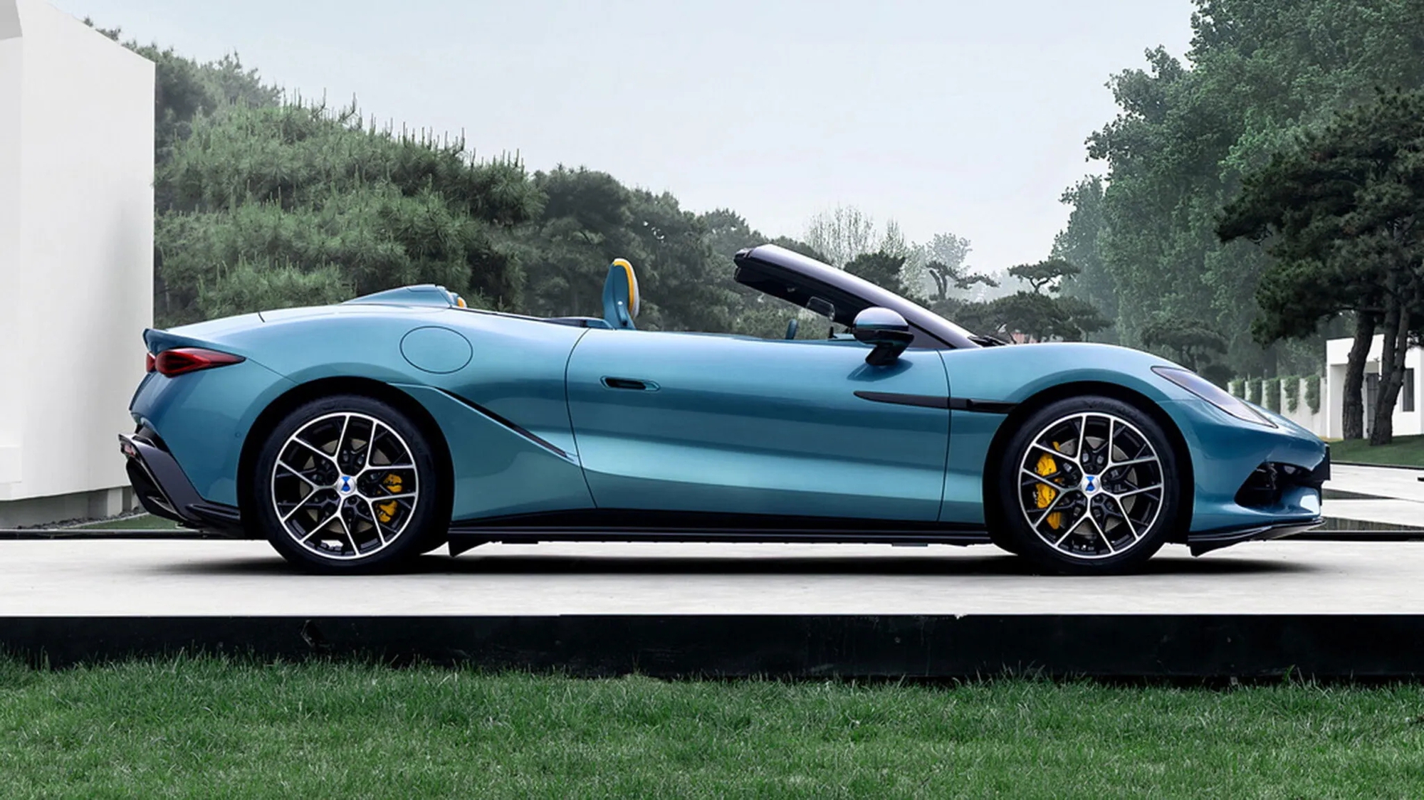 Hãng xe Trung Quốc vừa ra mắt mẫu xe 'dáng Maserati, sức mạnh Lamborghini' nhưng giá chỉ bằng chiếc Toyota - Ảnh 4