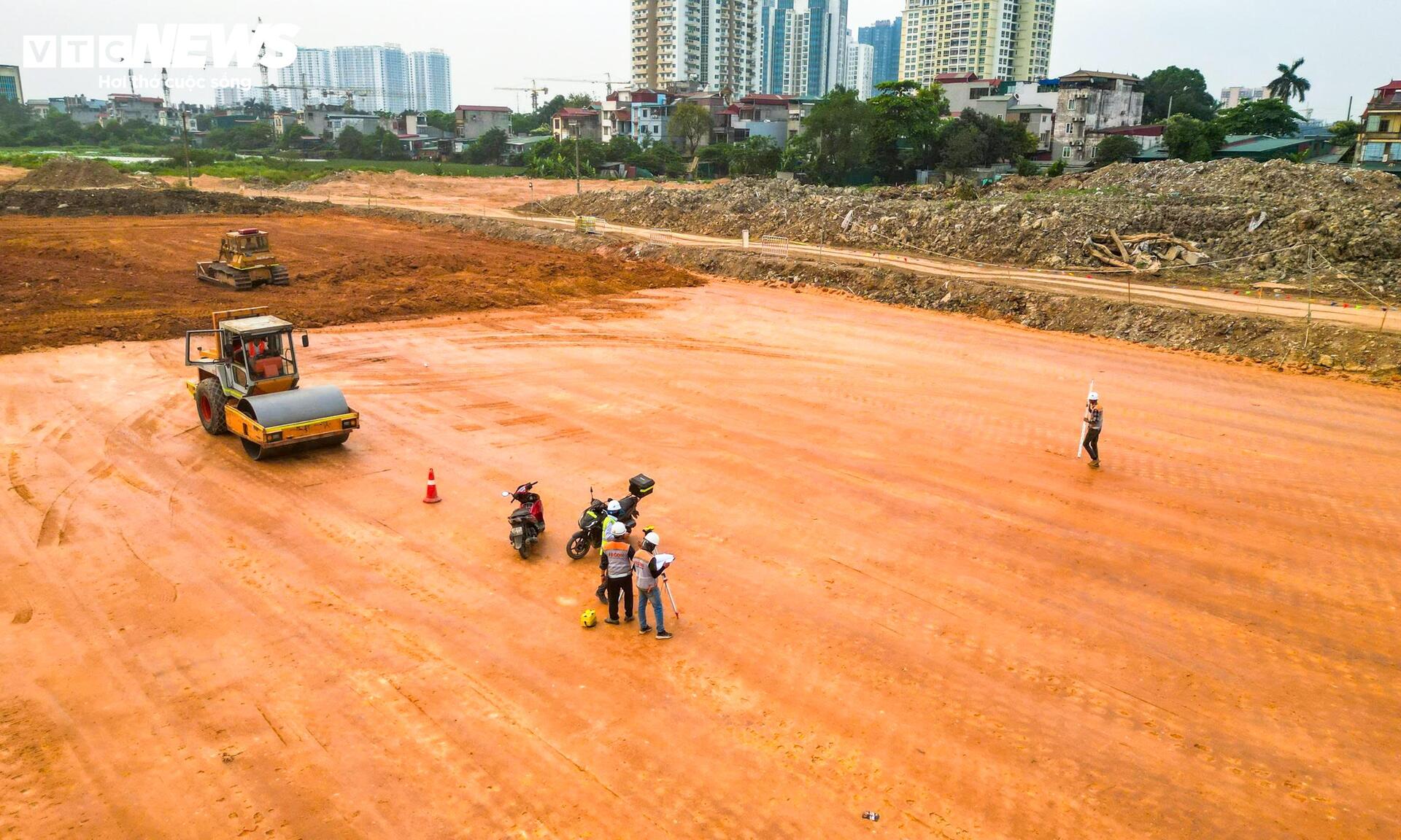 Cận cảnh công trường Depot Xuân Đỉnh tuyến Metro số 2 đang tăng tốc thi công - Ảnh 9