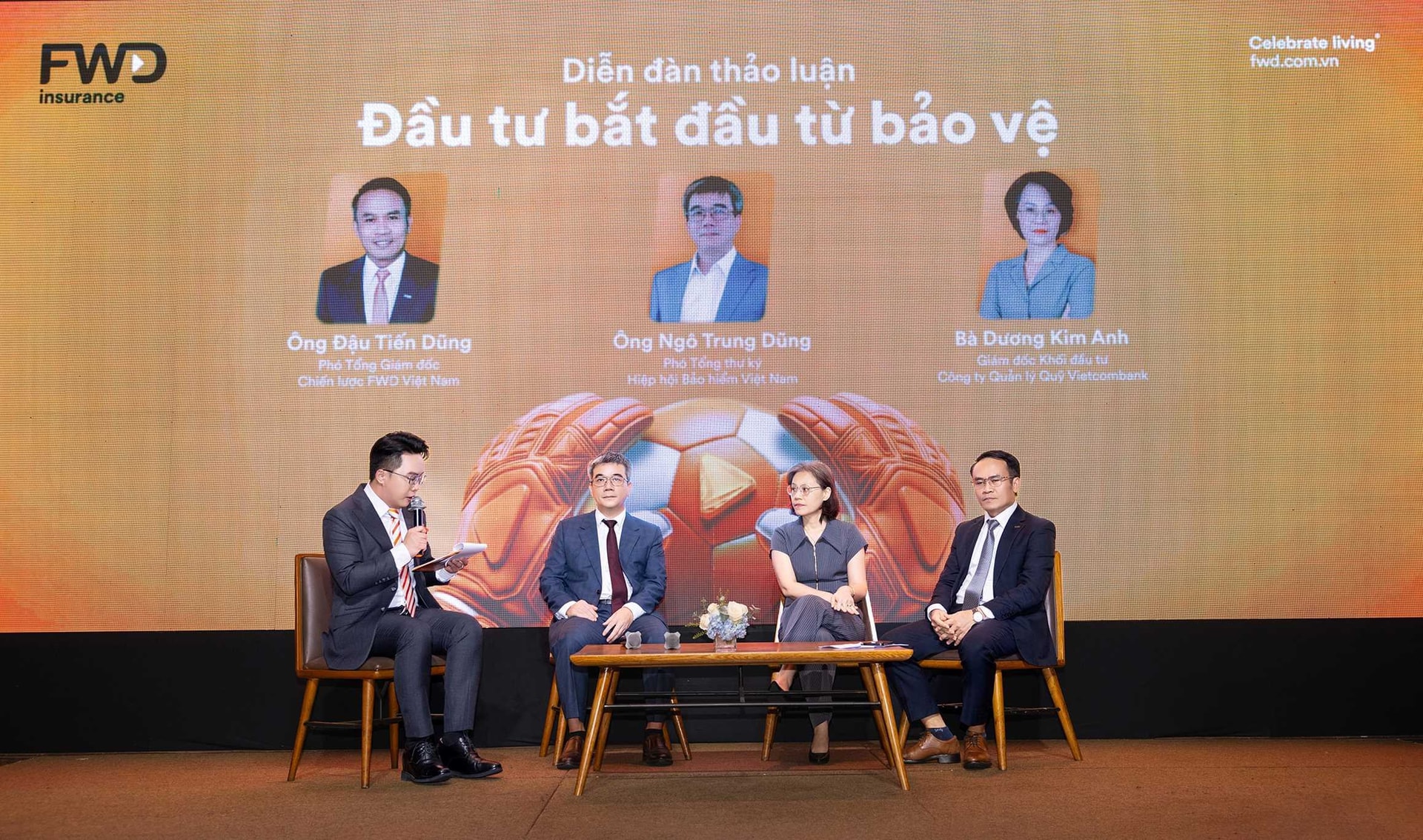 Lãi ròng tăng 6 lần dưới thời CEO gốc Việt, đế chế bảo hiểm của gia đình tỷ phú Lý Gia Thành "tung chiêu" mới tại Việt Nam - Ảnh 2