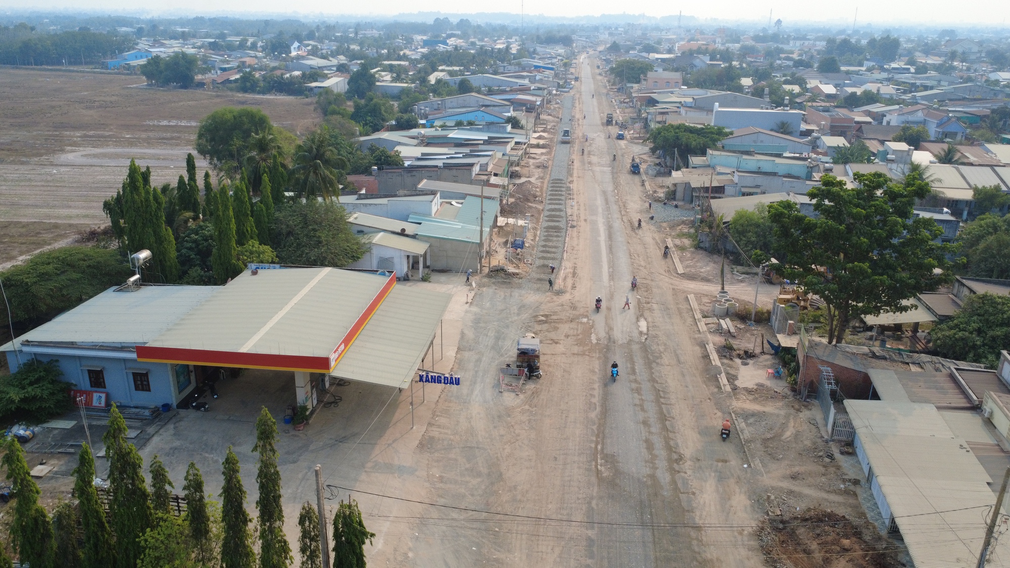 Cận cảnh công trường mở rộng đường ĐT784C ở Tây Ninh - Ảnh 6