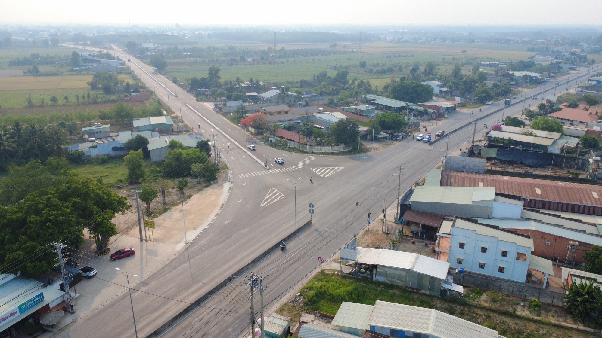 Cận cảnh công trường mở rộng đường ĐT784C ở Tây Ninh - Ảnh 8