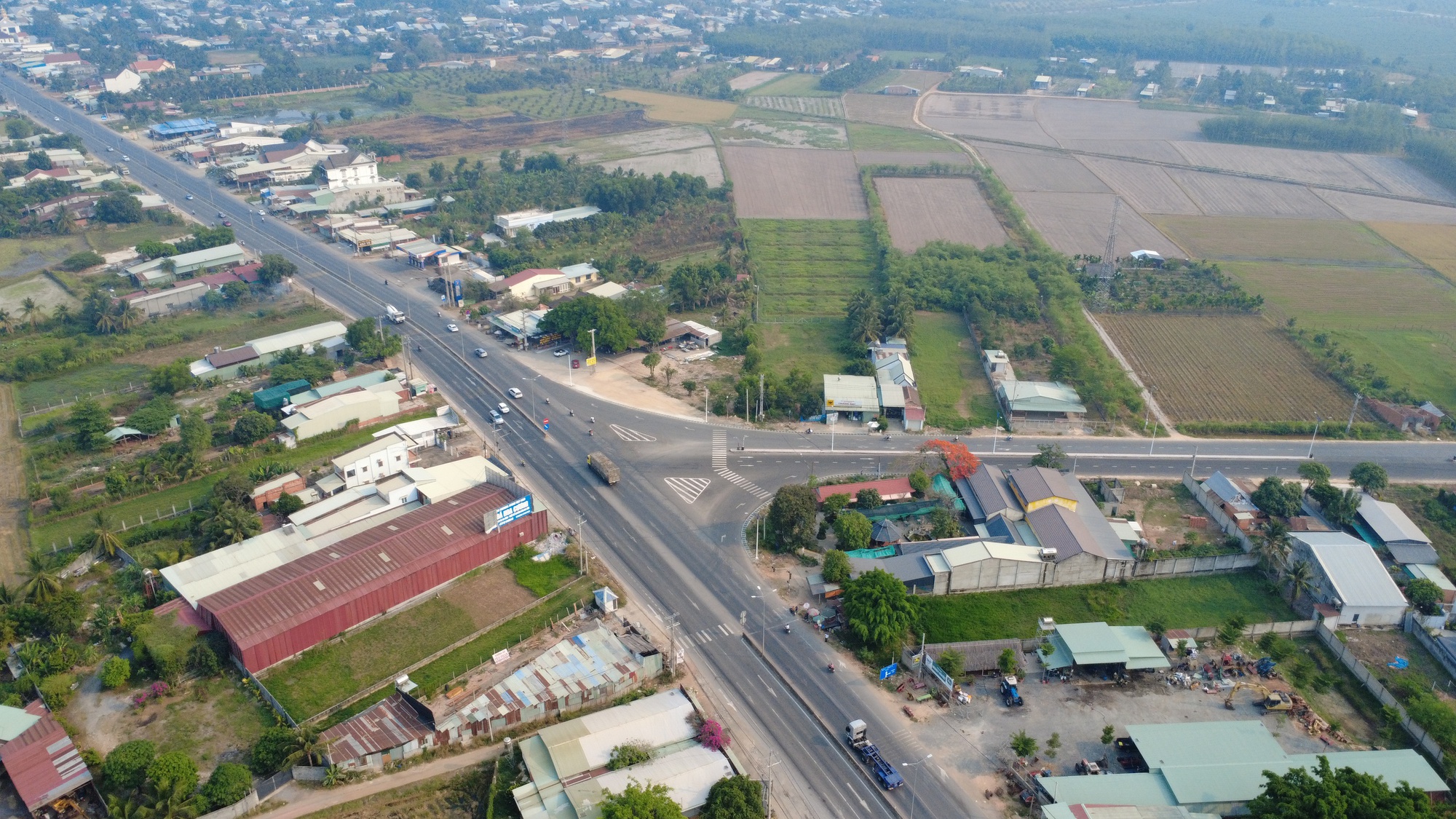 Cận cảnh công trường mở rộng đường ĐT784C ở Tây Ninh - Ảnh 15