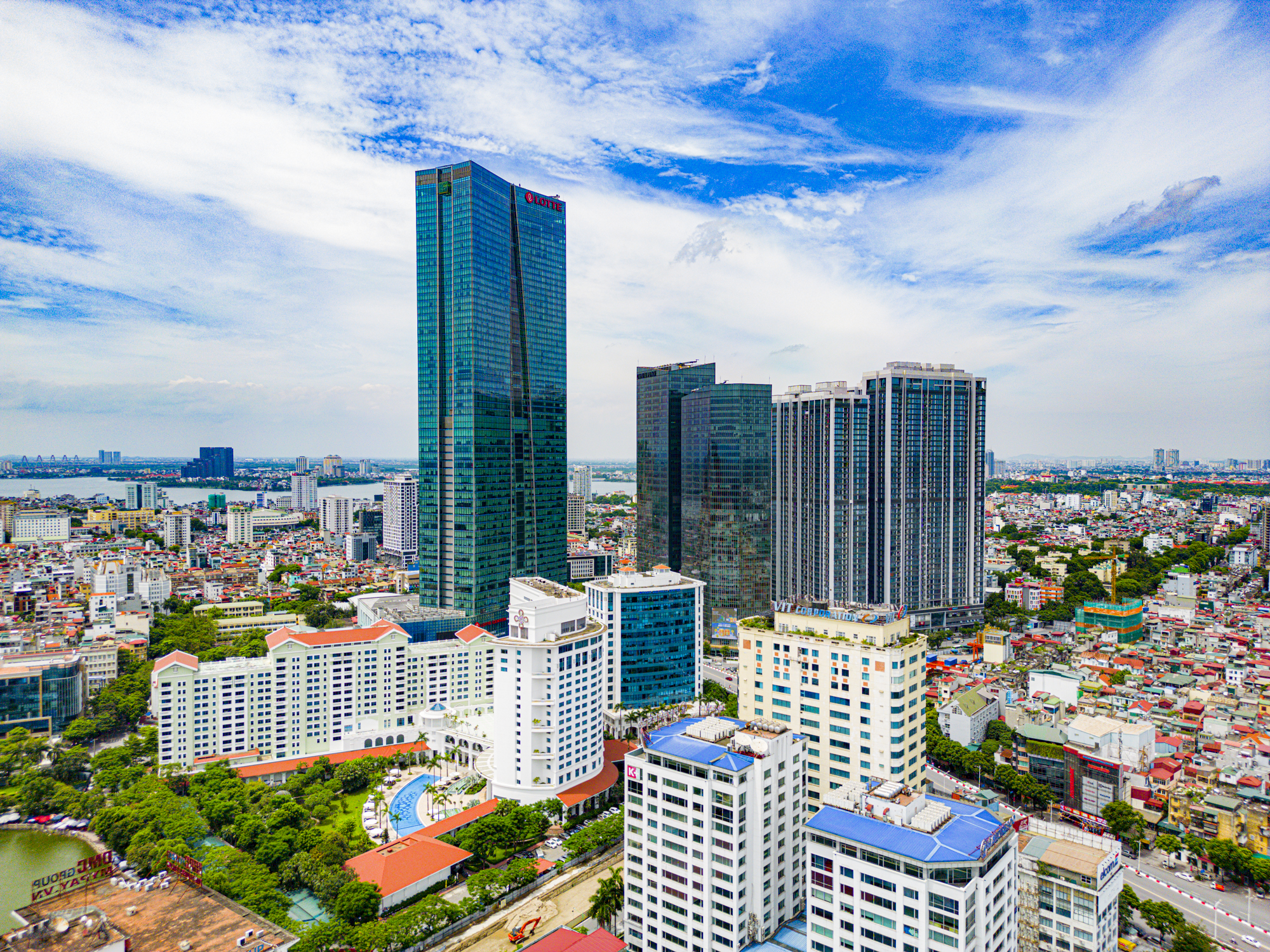 Lãi suất neo cao, thị trường nhà ở bước vào giai đoạn “sàng lọc” chủ đầu tư - Ảnh 1