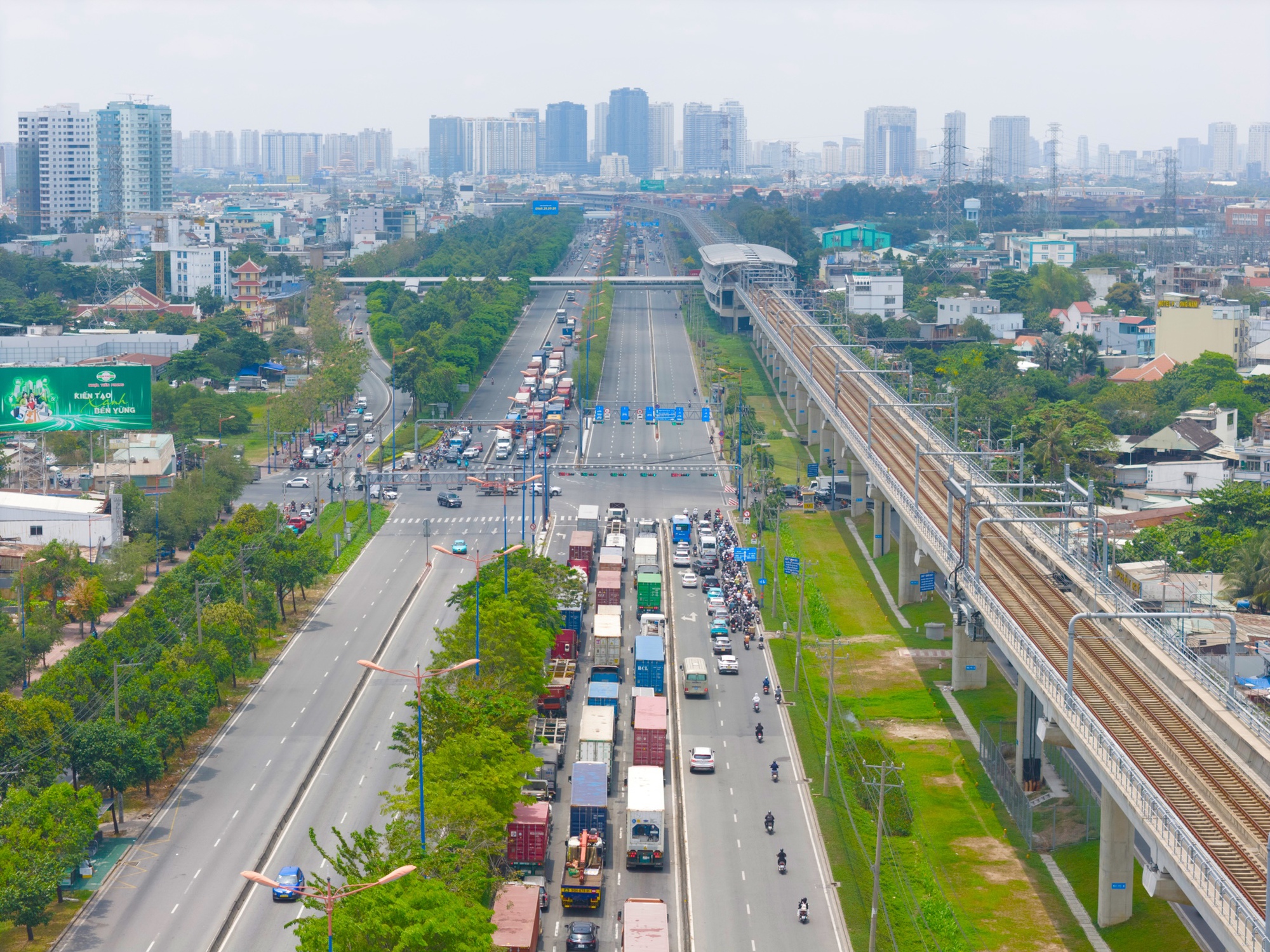 Cận cảnh đại lộ ở TPHCM sắp được rót 3.500 tỉ đồng nâng cấp - Ảnh 12