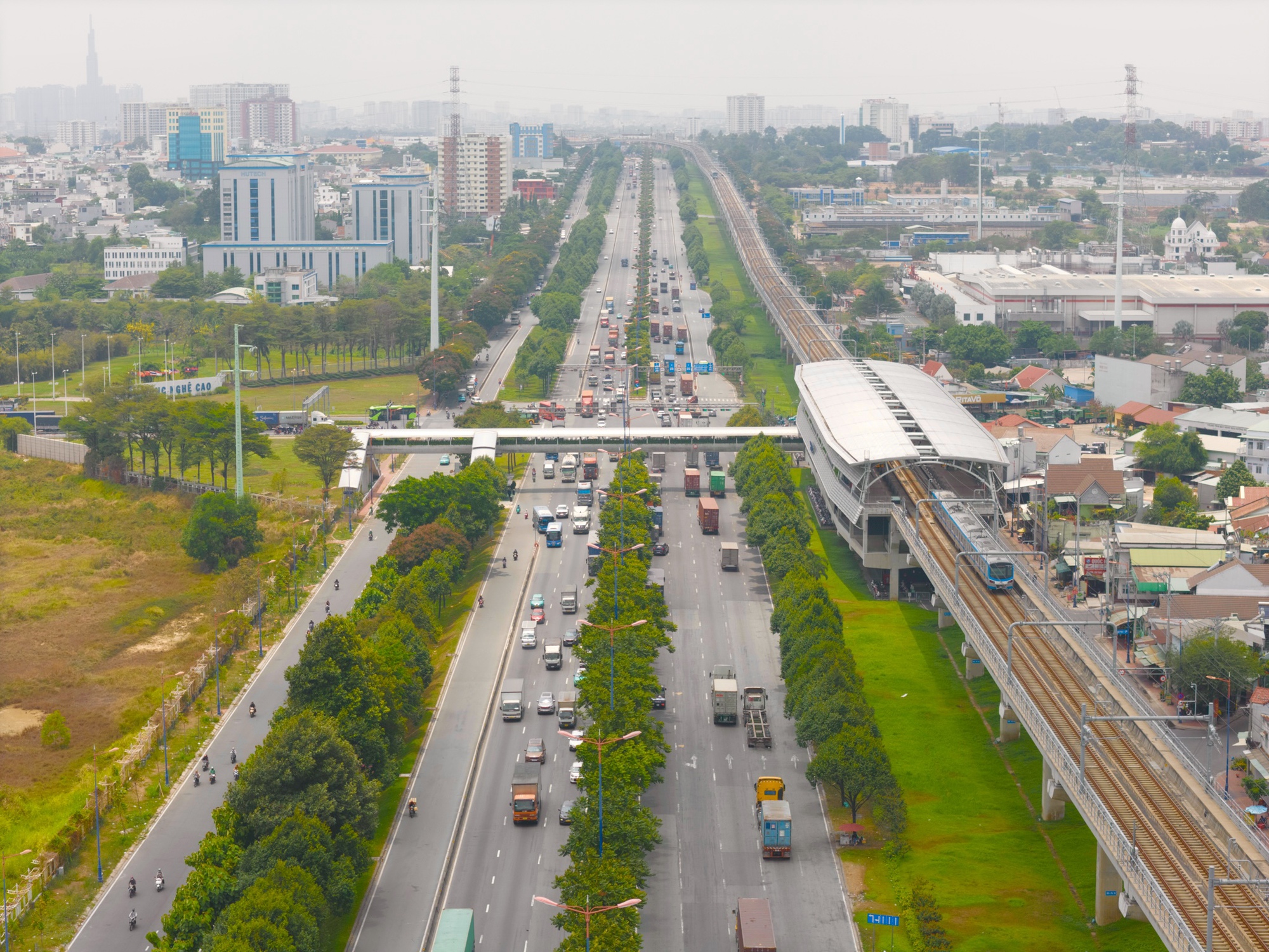 Cận cảnh đại lộ ở TPHCM sắp được rót 3.500 tỉ đồng nâng cấp - Ảnh 15