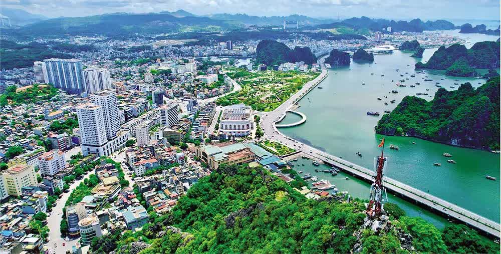 Xây dựng phát triển Quảng Ninh thành thành phố hiện đại, thông minh - Ảnh 1