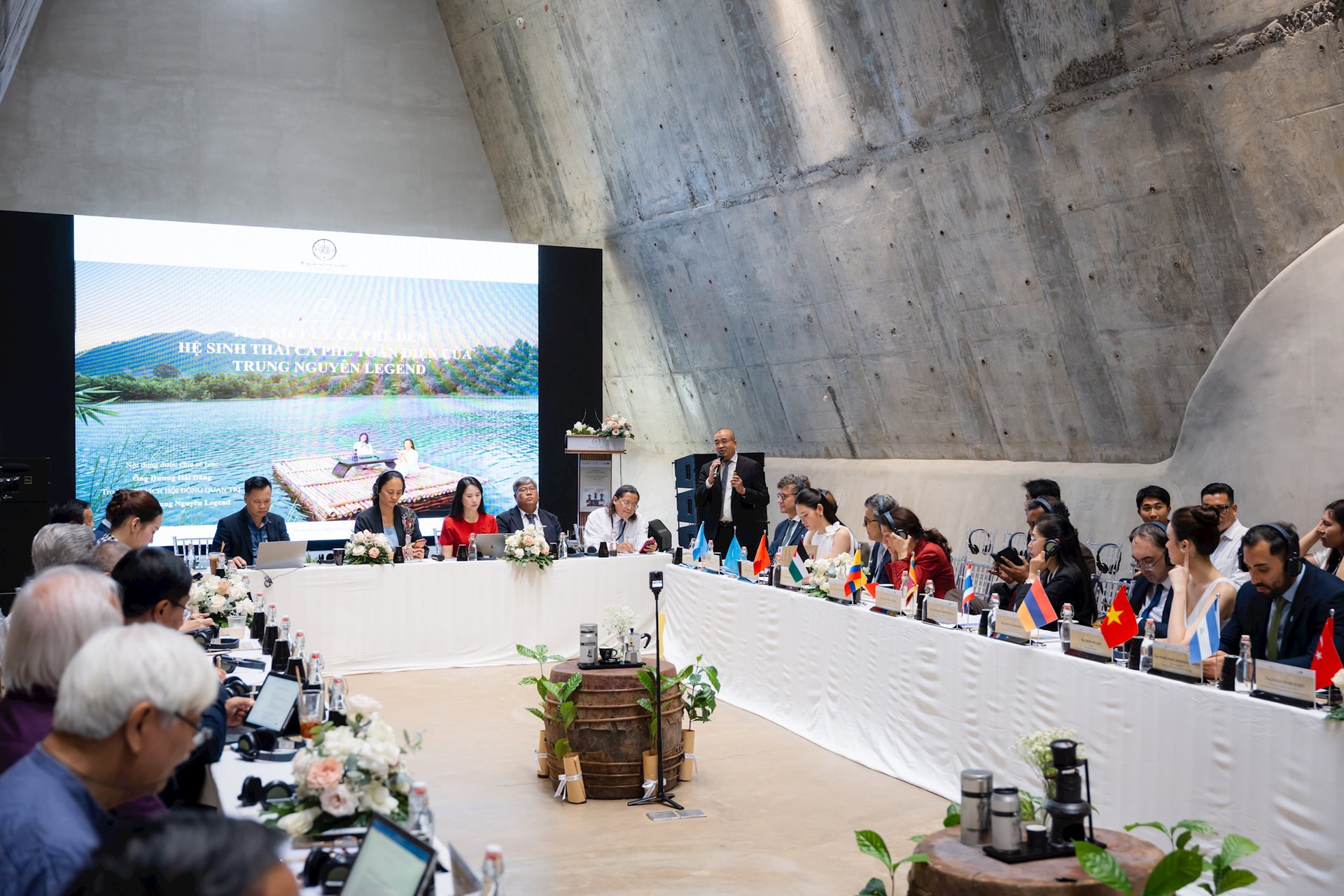 Một tỉnh ở Việt Nam đang làm điều chưa từng có: biến ngành hàng trị giá 9 tỷ USD thành di sản sống chung của nhân loại - Ảnh 6